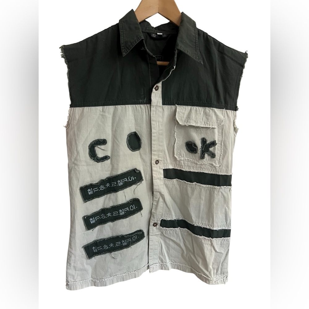 Korean Two-Tone Y2K Sleeveless Shirt Men’s Vest Punk Grunge Streetwear Art OOAK